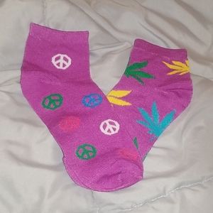 Peace and cannabis socks